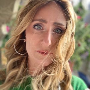 Meet your Posher, Devorah